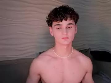 adam_21cm on Chaturbate 