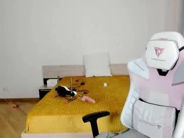 adelina_cowell — Naughty kitten needs attention // GOAL: spit on tits [38 tokens left] #deepthroat #fuckmachine #young #anal #squirt