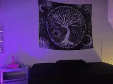 aramjones on Chaturbate 