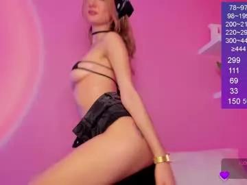bella_white19 on Chaturbate 