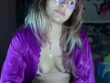 daya202 — GOAL: Dance [56 tokens remaining] Lush&Domi ON  #milf #feet #lovense  #latina #socks