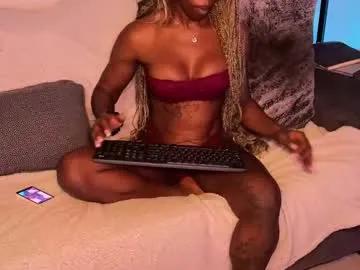 kyliesnowxxx — #bbc #bulge   #muscle #mommy #ebony
