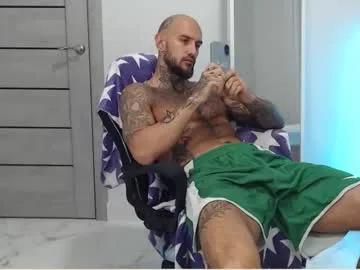 maxi_foxxx — GOAL: For a good day [2000 tokens remaining] Follow me #daddy  #feet  #master #bigcock #muscle