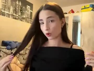 minhblomme — Goal:  HandBra  <3: Hi, I'm #new here  #shy #cute #18 #teen [149 tokens remaining]