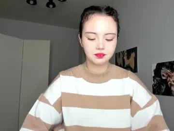 red_mok — take off sweater #new here <I'm #young #18 #Asian and very very #shy [500 tokens remaining]