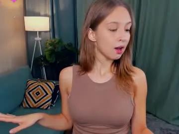 tessiekhanponaphan on Chaturbate 