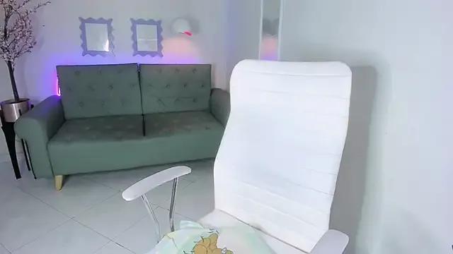 Aaliyah_arabic on StripChat