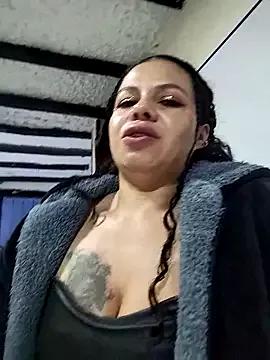Ariana-07 on StripChat 