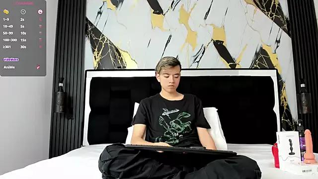 bunny_maxi on StripChat 