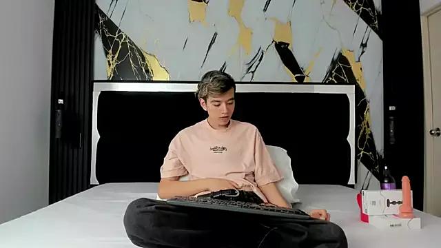 bunny_maxi on StripChat 