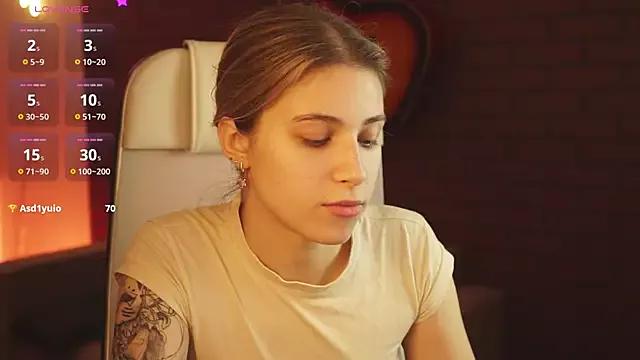 EllieCutes on StripChat 