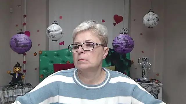 EmiliaGree — your generosity is my orgasm