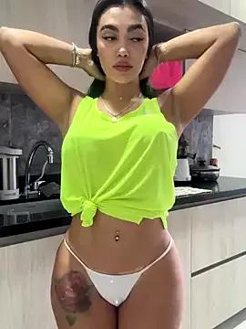 emma_andrew1 — Play with pussy in balcony