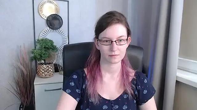 emmaxDelight on StripChat 