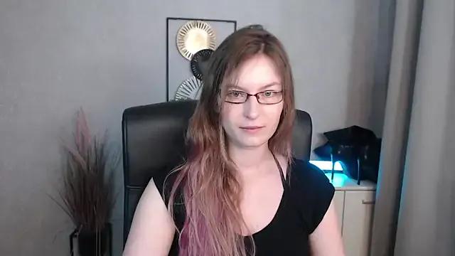 emmaxDelight on StripChat 