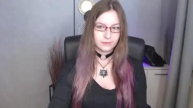 emmaxDelight on StripChat 