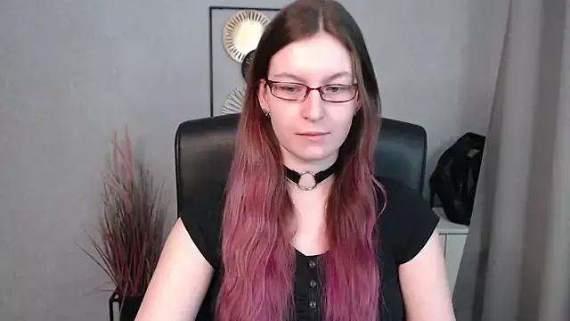 emmaxDelight on StripChat 