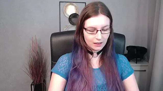 emmaxDelight on StripChat 