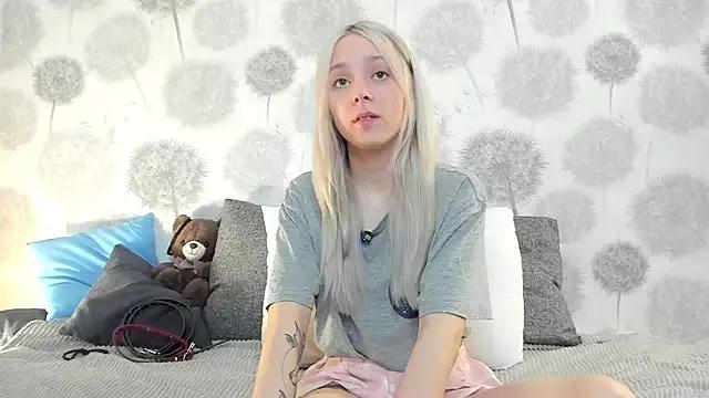 EngelFugler on StripChat 