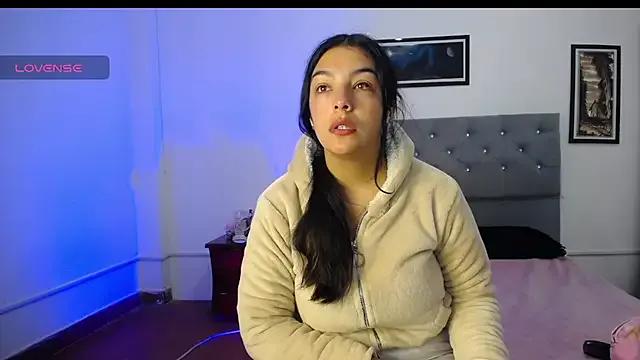 Esmeraldaa- on StripChat 