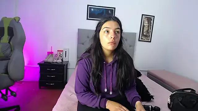 Esmeraldaa- on StripChat 