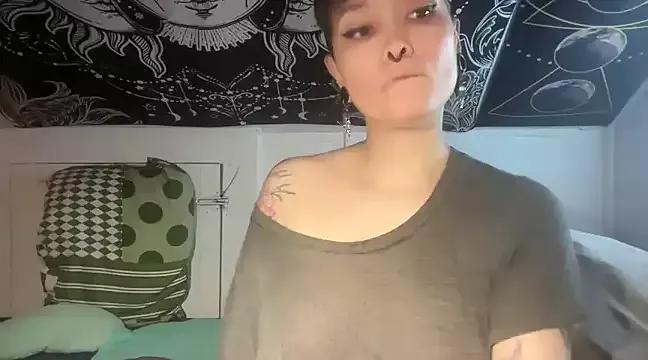 FRRANNKIE on StripChat 