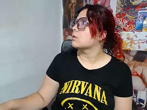 Gracie_Bon_ — show tits in oil + spanks + lick