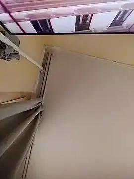 Gussie_Bridie — Stripteasing