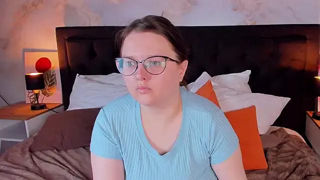 HelenDanvers on StripChat 