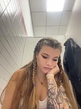 Holy_Tereza — BABY SLAP YOUR BUTT HARD IN FITTING ROOM