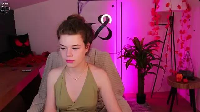 Hot__Tiny — slap ass 10 x