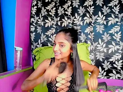 indiansumaya on StripChat 