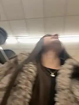 Isabella21_ — DILDO DEEPERR IN PUSSY