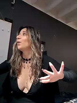 Isabella_Varella — Striptease in the kitchen