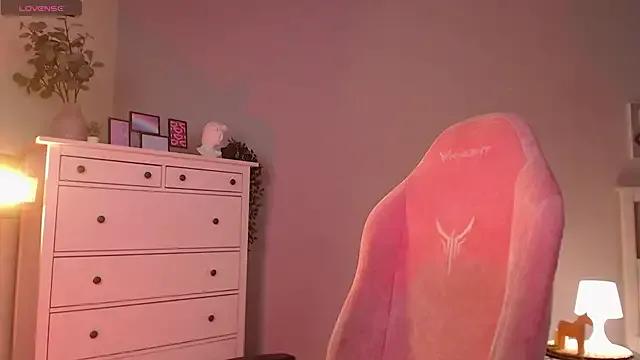 Keke_Pallmer — demonstrate my flexibility