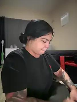 kimmiakiss22 on StripChat 