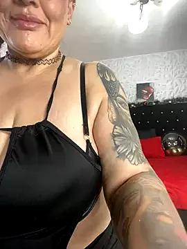 kittyhotass1 on StripChat 
