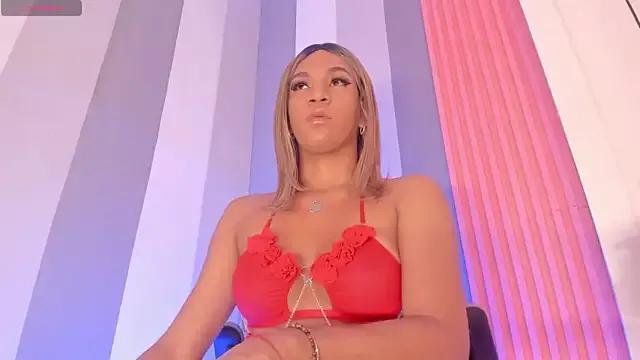 LaiilyBell12 on StripChat 