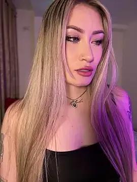 Lally_Valencia__ on StripChat 