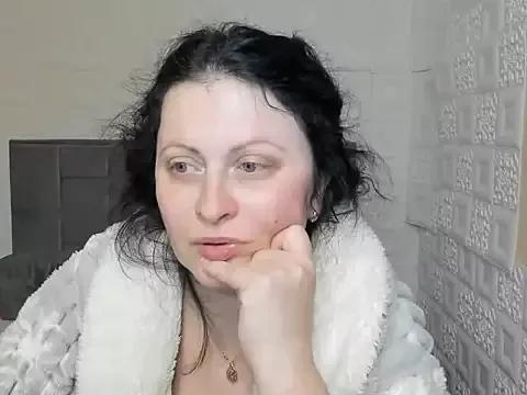 Lillian2 on StripChat 