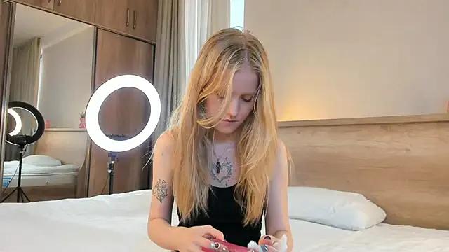 LolySun on StripChat 