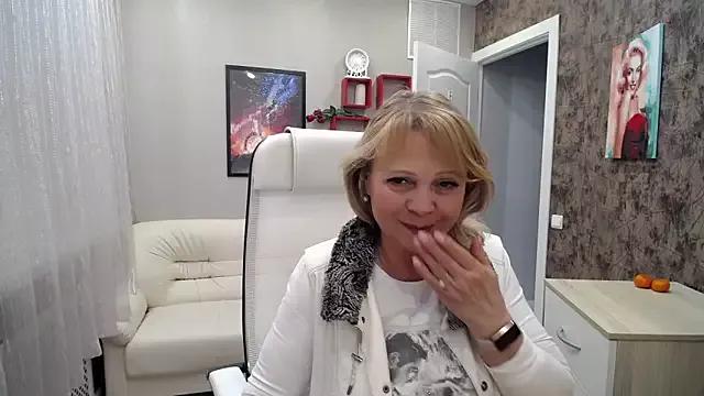 Milla_Cutie18 on StripChat 