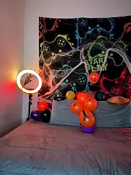 MiniMonroe — i TOP step bro 