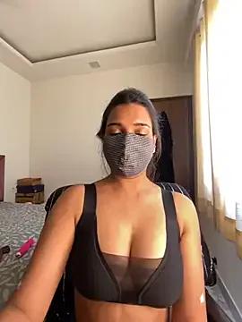 miss_lina on StripChat 