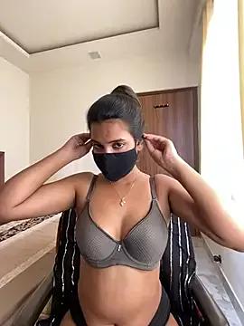 miss_lina on StripChat 