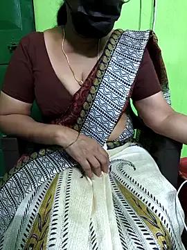 niiveditha on StripChat 
