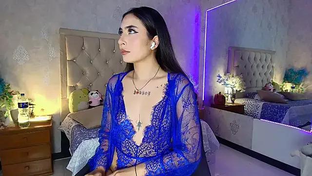 nini_love01 on StripChat 