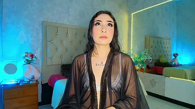 nini_love01 on StripChat 