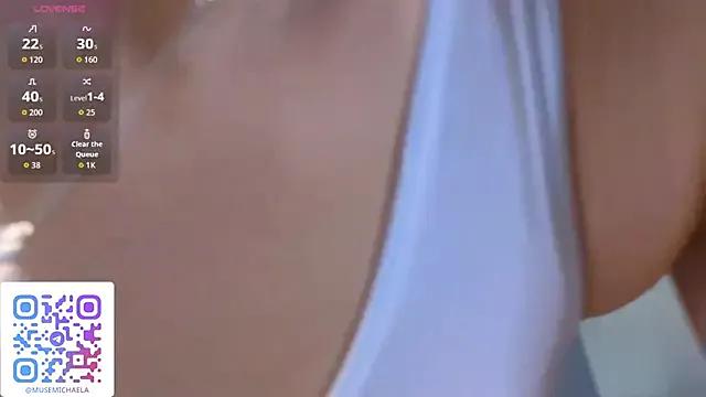 OctaviaHamron — Take off the straps of my top