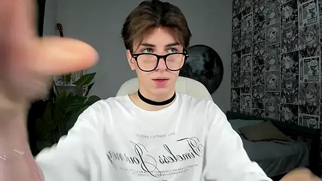 Oliver_Starboy — Show hard cock